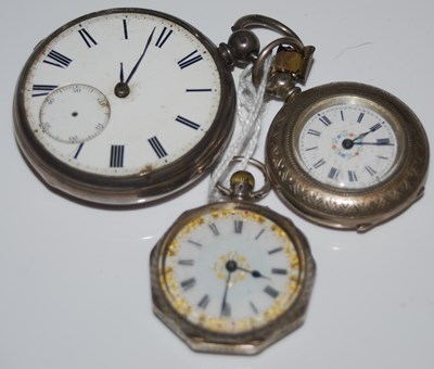 Lot 41 - A 19th century London silver cased pocket...
