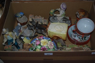Lot 629 - Two boxes of assorted mixed ceramics.