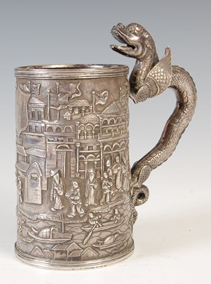 Lot 421 - A late 19th century Chinese silver tankard,...
