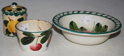 Lot 253 - A group of Wemyss Ware pottery to include a...