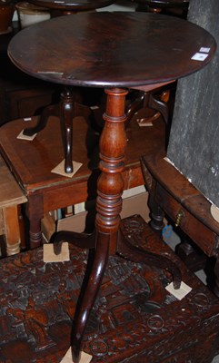 Lot 849 - A group of furniture to include an oak...