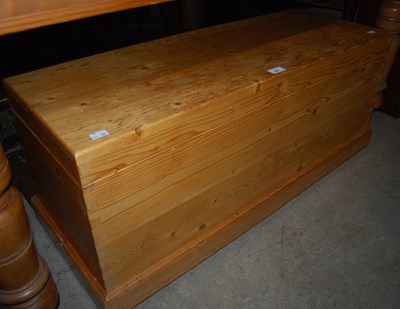 Lot 861 - A pine blanket box.