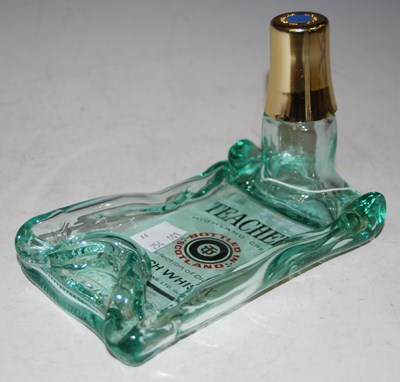 Lot 215 - A vintage Teachers Highland Cream Scotch...
