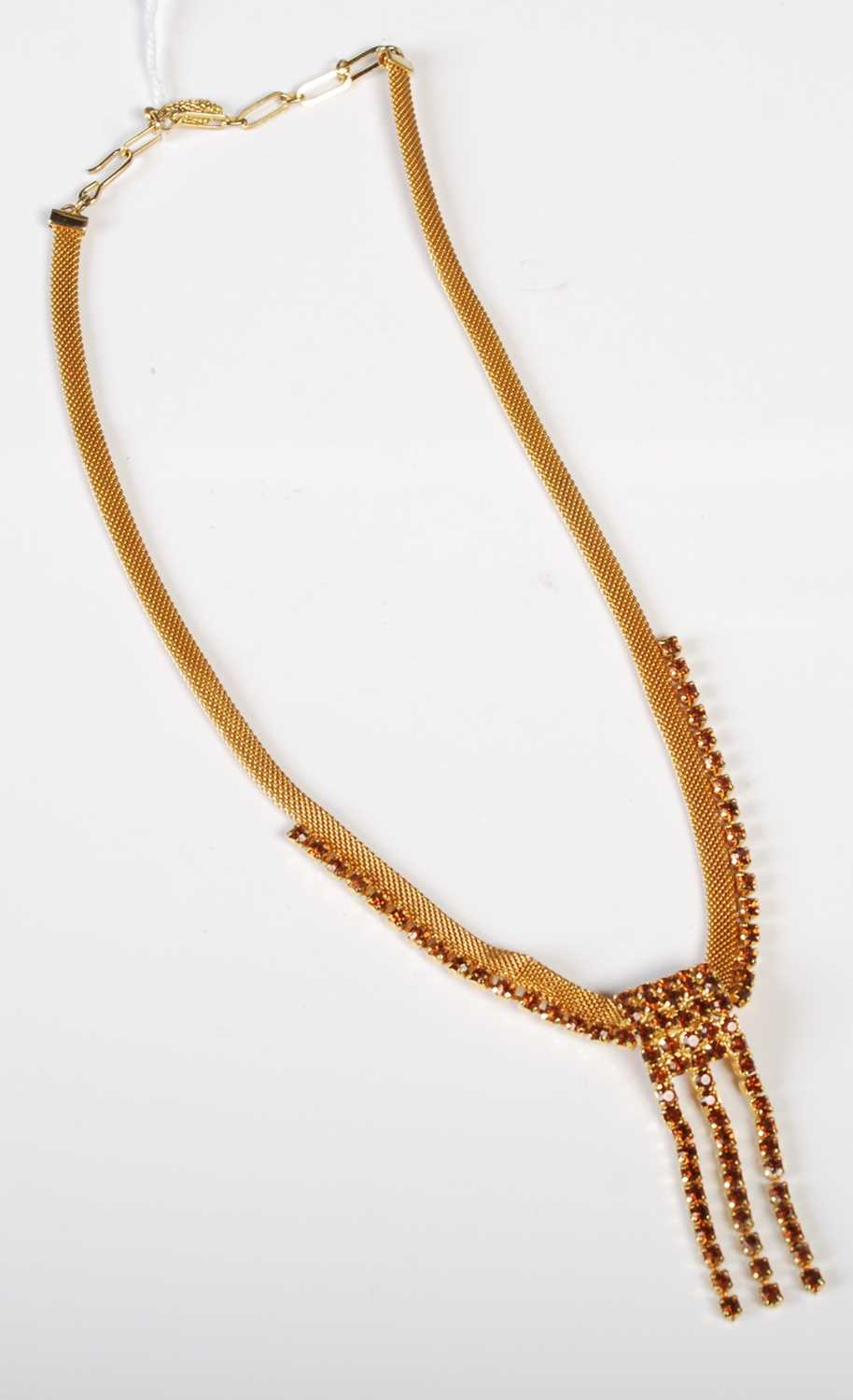Lot 94 - Yellow metal costume jewellery necklace with...