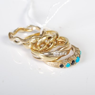 Lot 53 - A 9ct gold two colour gold ring formed in two...
