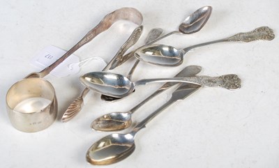 Lot 129 - A collection of silver to include six assorted...