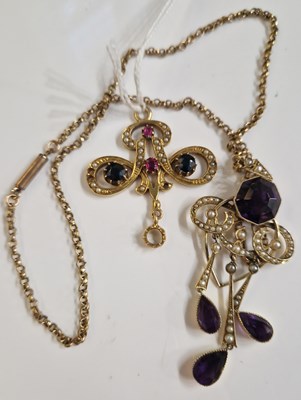 Lot 42B - An early 20th century yellow metal, split...