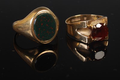 Lot 71 - Two 9ct gold rings comprising a 9ct gold...