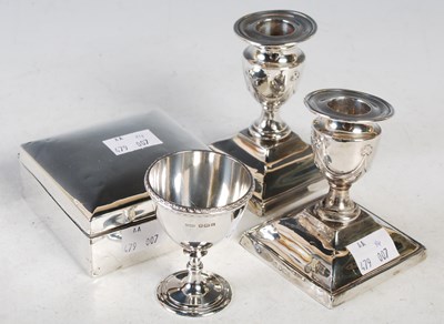 Lot 145 - A group of silver to include a square...