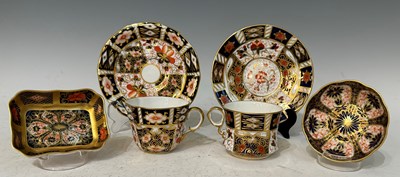 Lot 3 - Three pieces of Royal Crown Derby comprising,...