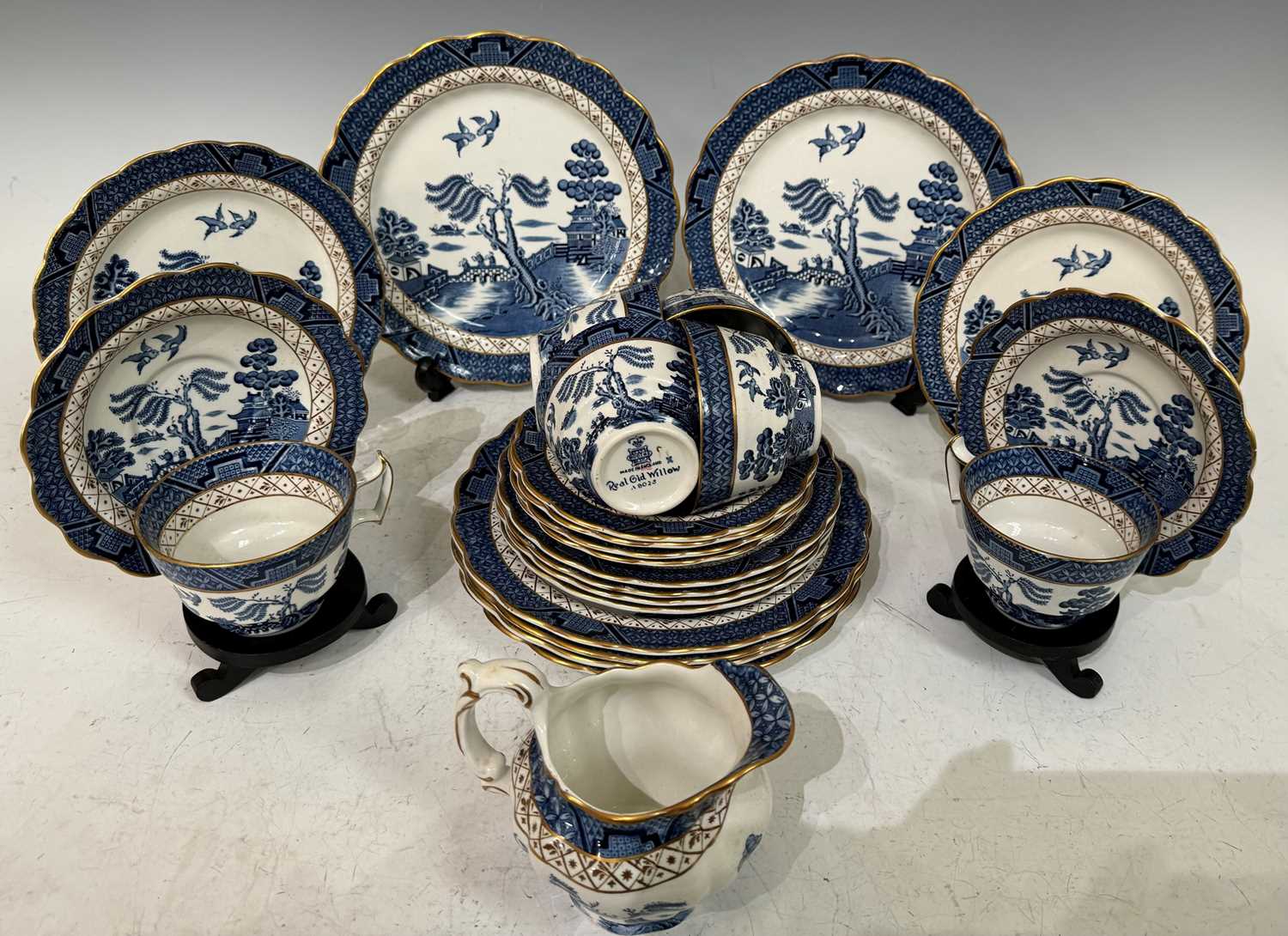 Lot 453 - A 20th century Booths 