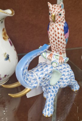 Lot 27 - Two pieces of Herend porcelain to include owl...