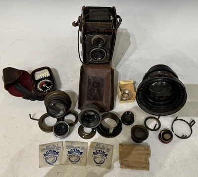Lot 437 - Photography interest - an antique Rolleicord...