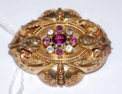 Lot 33 - A Victorian yellow metal amethyst and white...