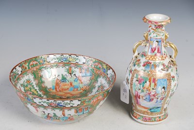 Lot 24 - Two pieces of 19th century Chinese Canton...