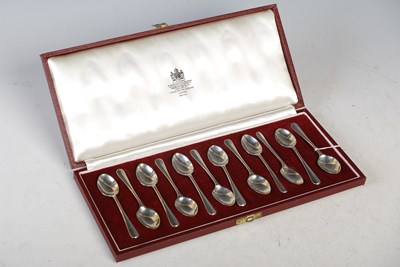Lot 160 - A cased set of twelve London silver coffee...