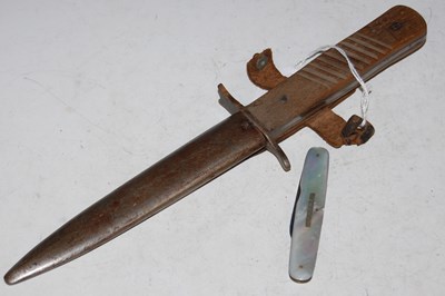 Lot 93 - A World War I German Demag trench fighting...